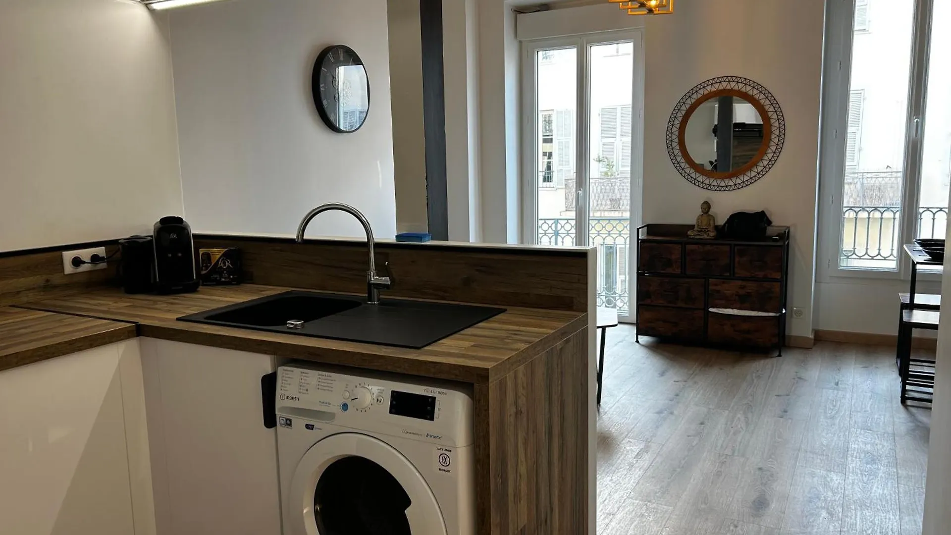 Charmant Studio Climatise En Plein Coeur De Nice Apartment 0*,  France